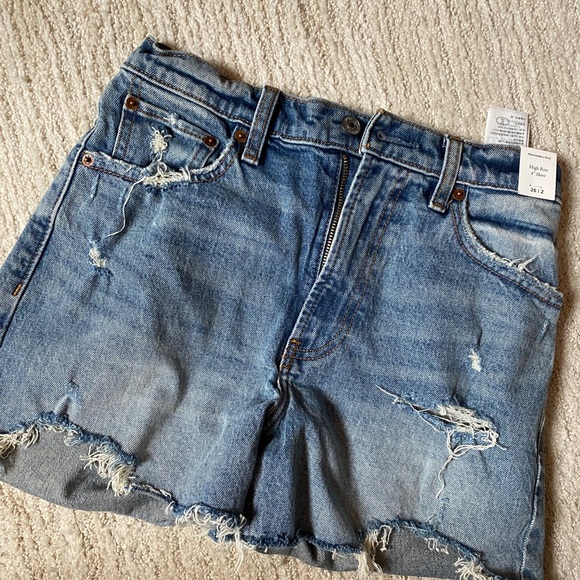 Abercrombie & Fitch 4” High Rise Jean Shorts - Picture 1 of 3